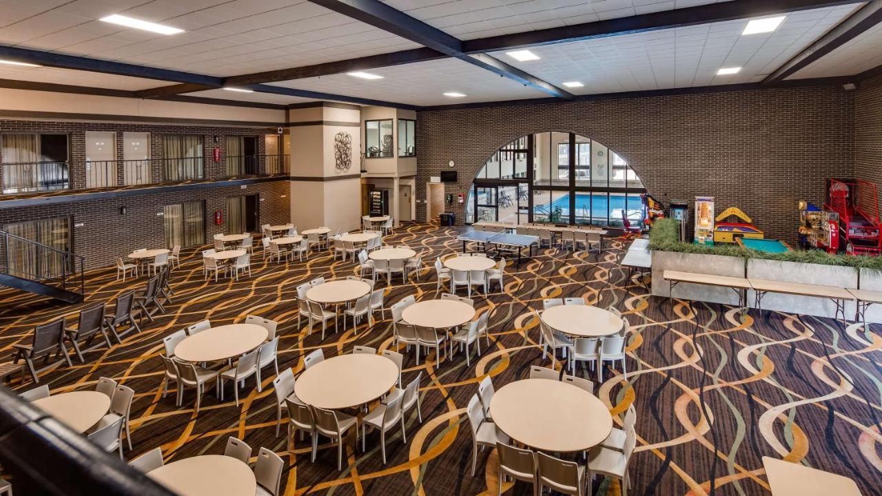 Best Western Angus Inn Great Bend Екстер'єр фото