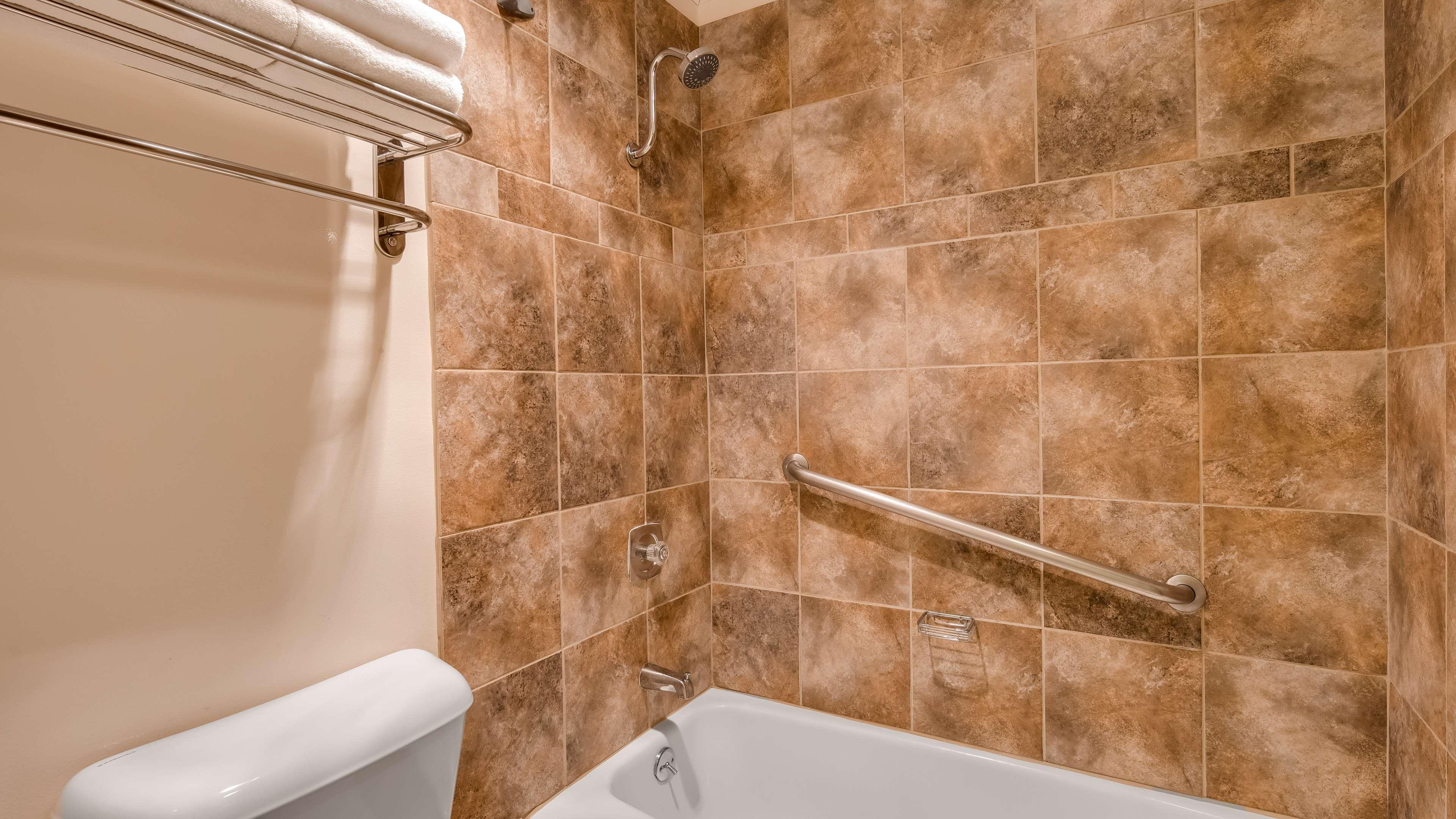 Best Western Angus Inn Great Bend Екстер'єр фото