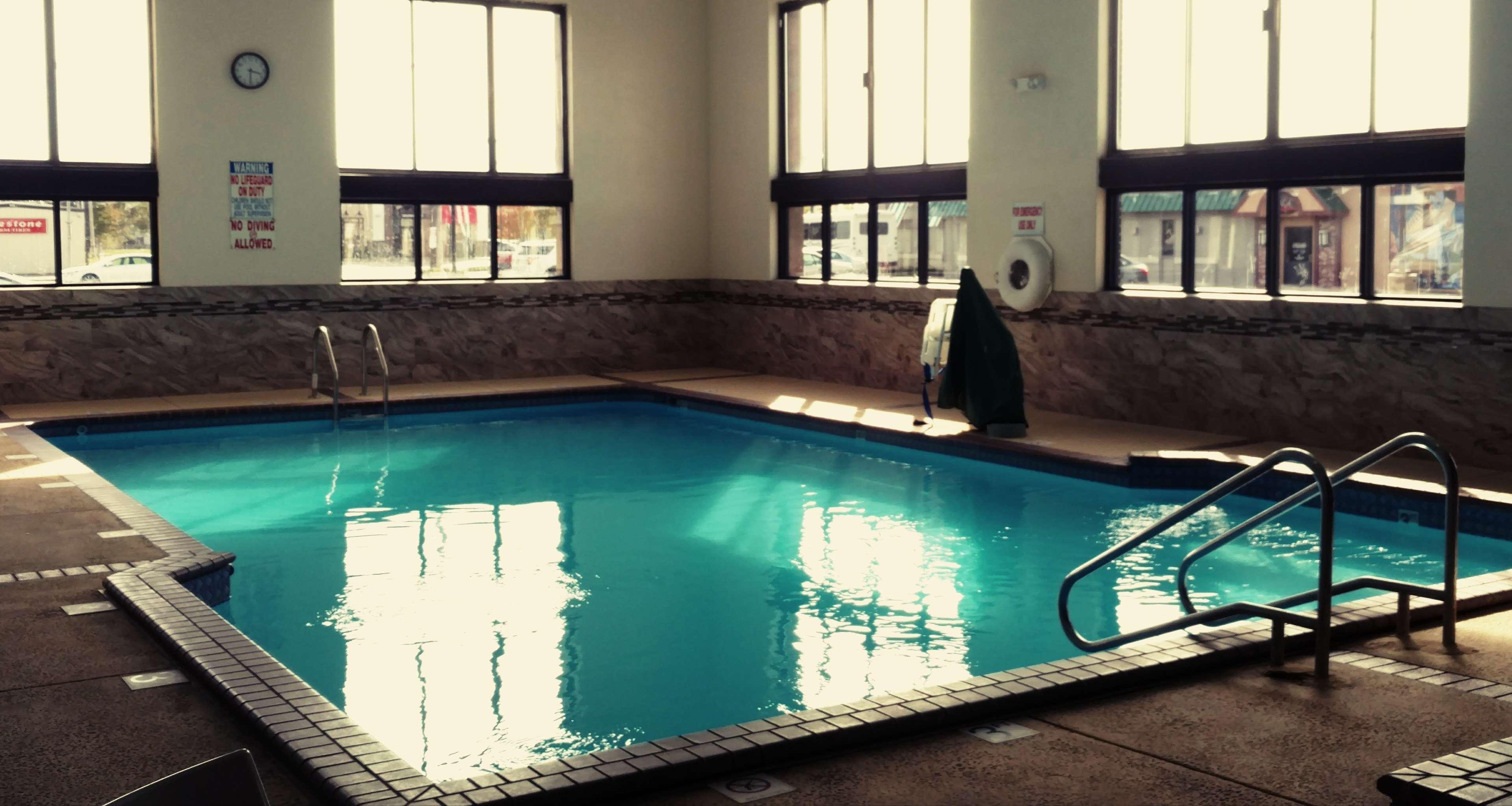 Best Western Angus Inn Great Bend Екстер'єр фото