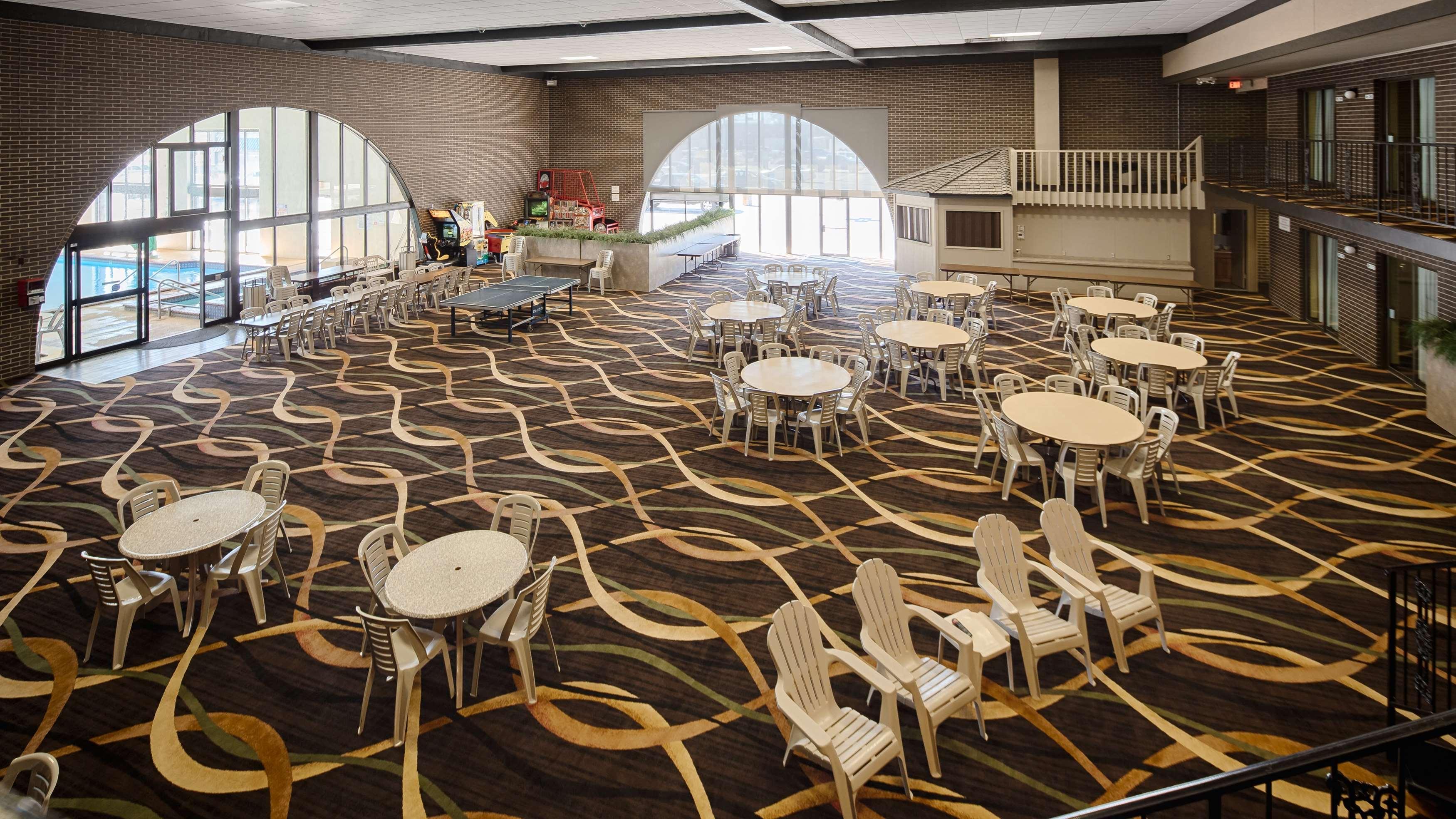Best Western Angus Inn Great Bend Екстер'єр фото