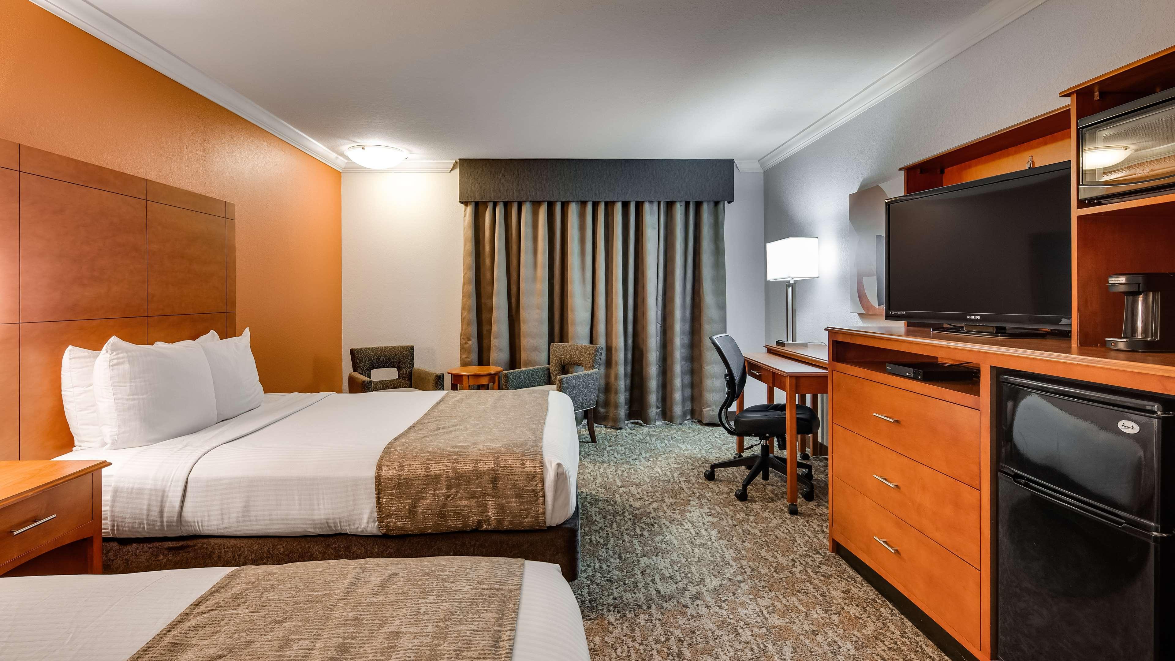 Best Western Angus Inn Great Bend Екстер'єр фото