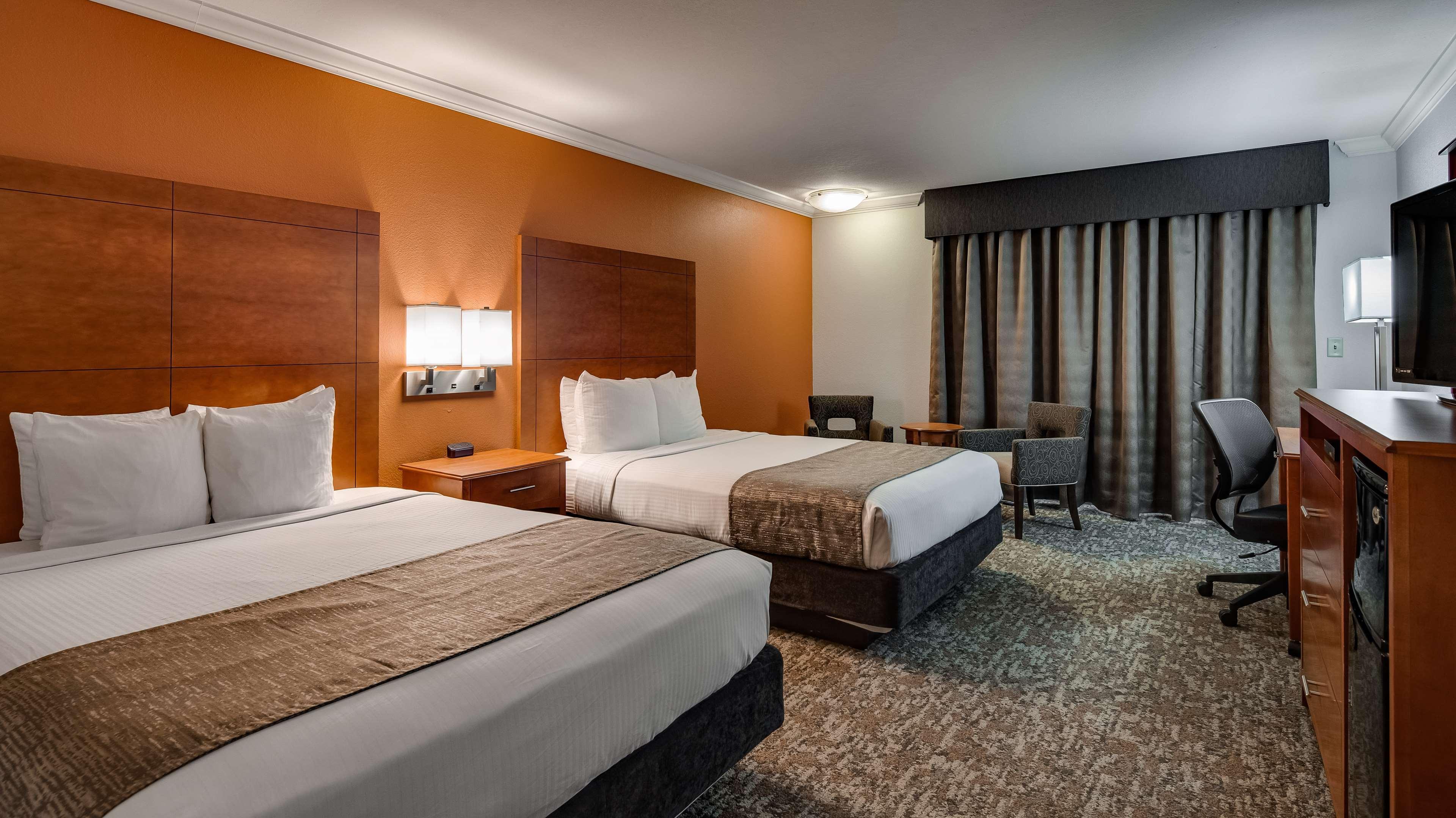 Best Western Angus Inn Great Bend Екстер'єр фото