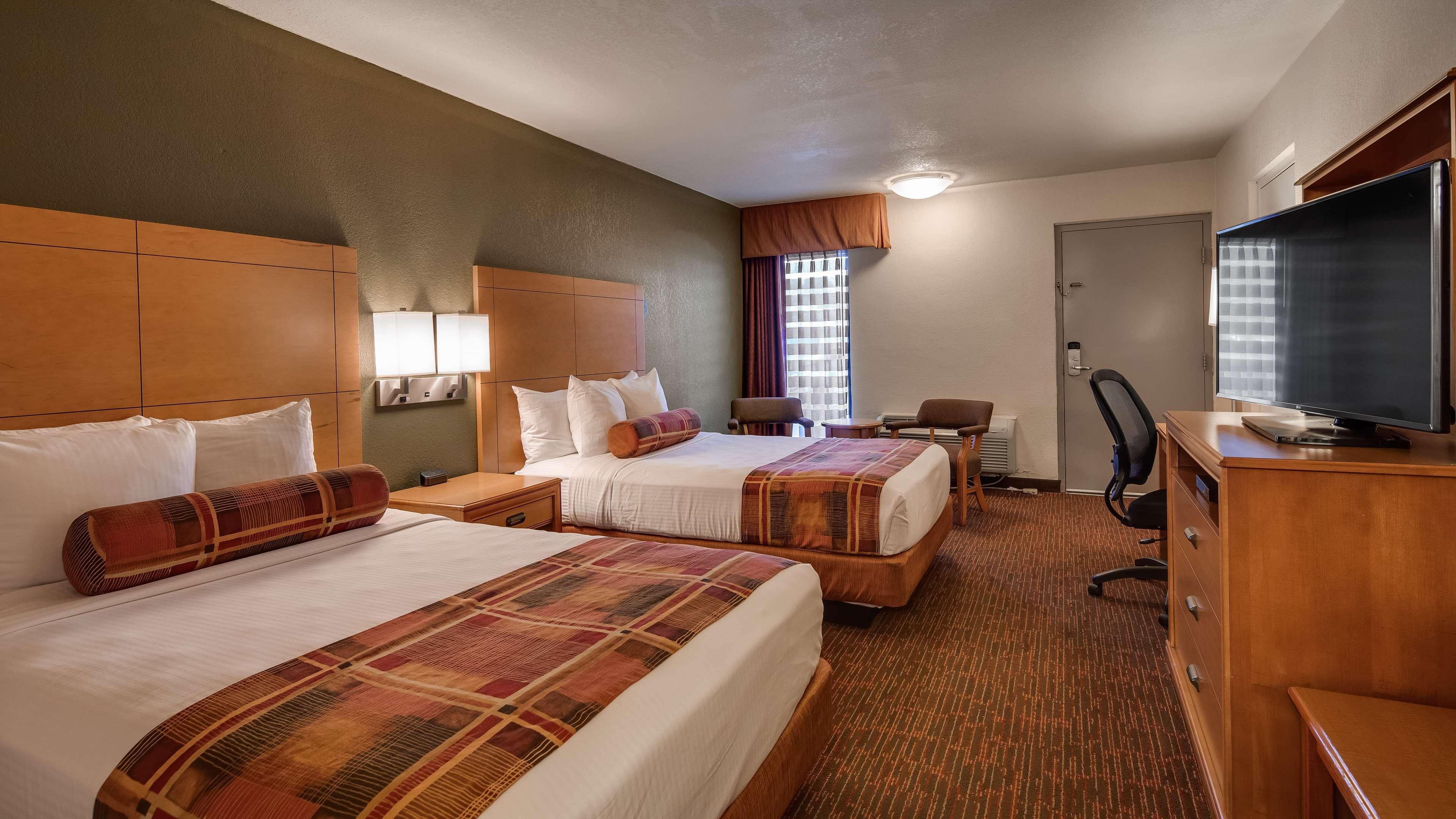 Best Western Angus Inn Great Bend Екстер'єр фото