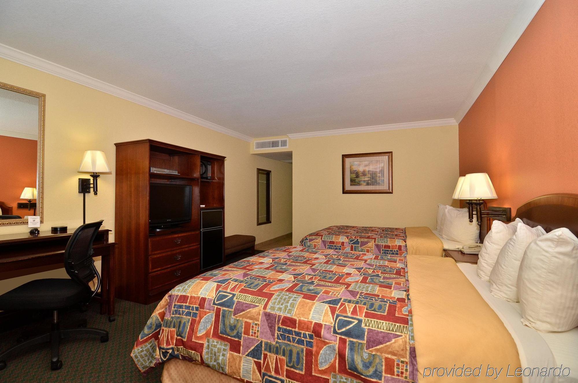 Best Western Angus Inn Great Bend Екстер'єр фото