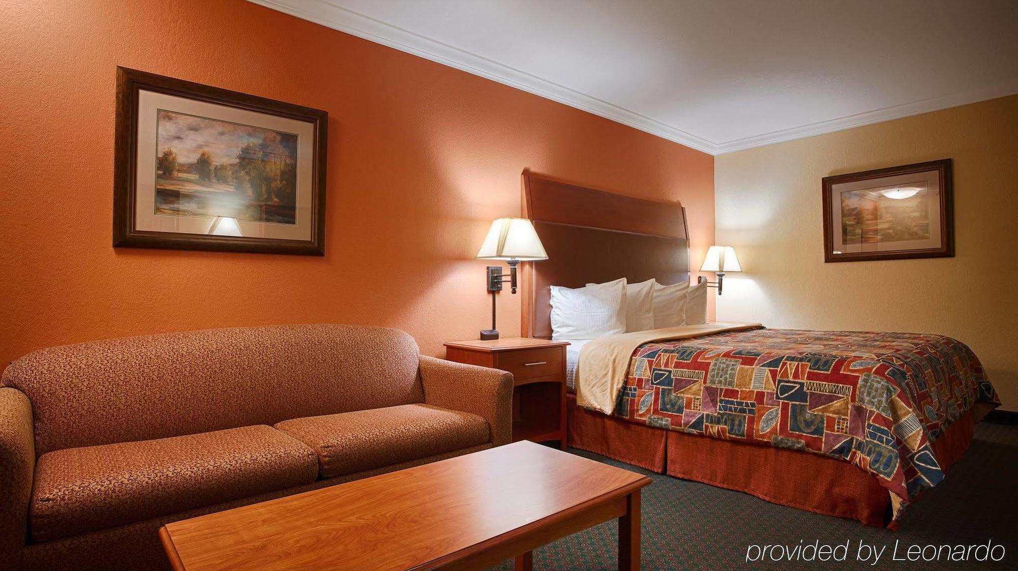 Best Western Angus Inn Great Bend Екстер'єр фото